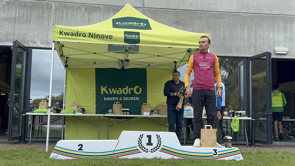 Podium under the KwadrO Ninove tent.
