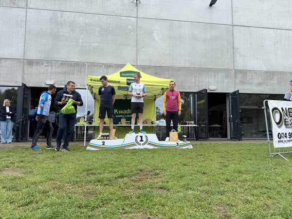 Podium under the KwadrO Ninove tent.