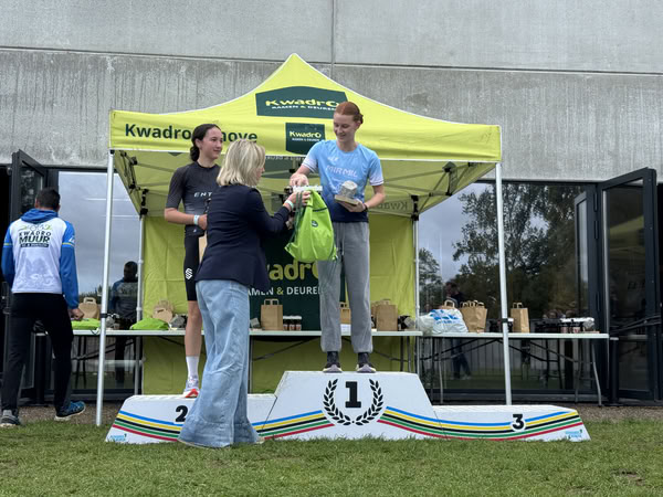 Podium under the KwadrO Ninove tent.