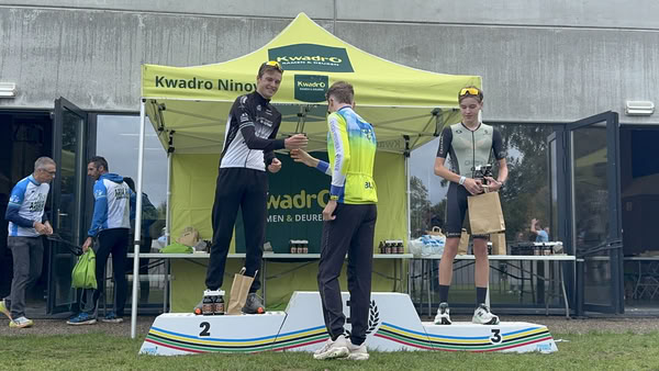 Podium under the KwadrO Ninove tent.