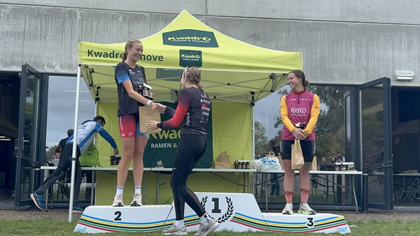 Podium under the KwadrO Ninove tent.