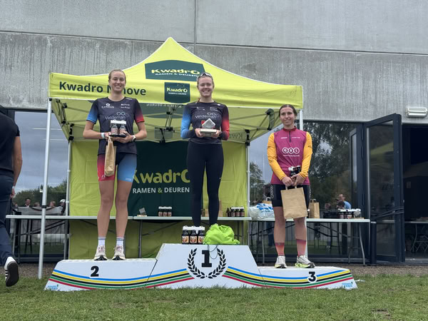 Podium under the KwadrO Ninove tent.