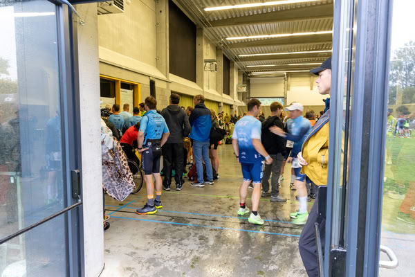 Around the race at De Gavers.