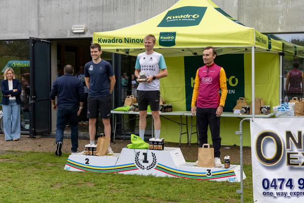 Podium under the KwadrO Ninove tent.
