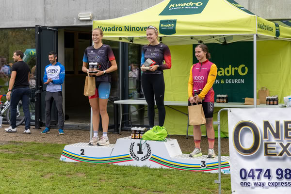 Podium under the KwadrO Ninove tent.