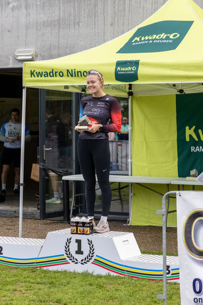 Podium under the KwadrO Ninove tent.